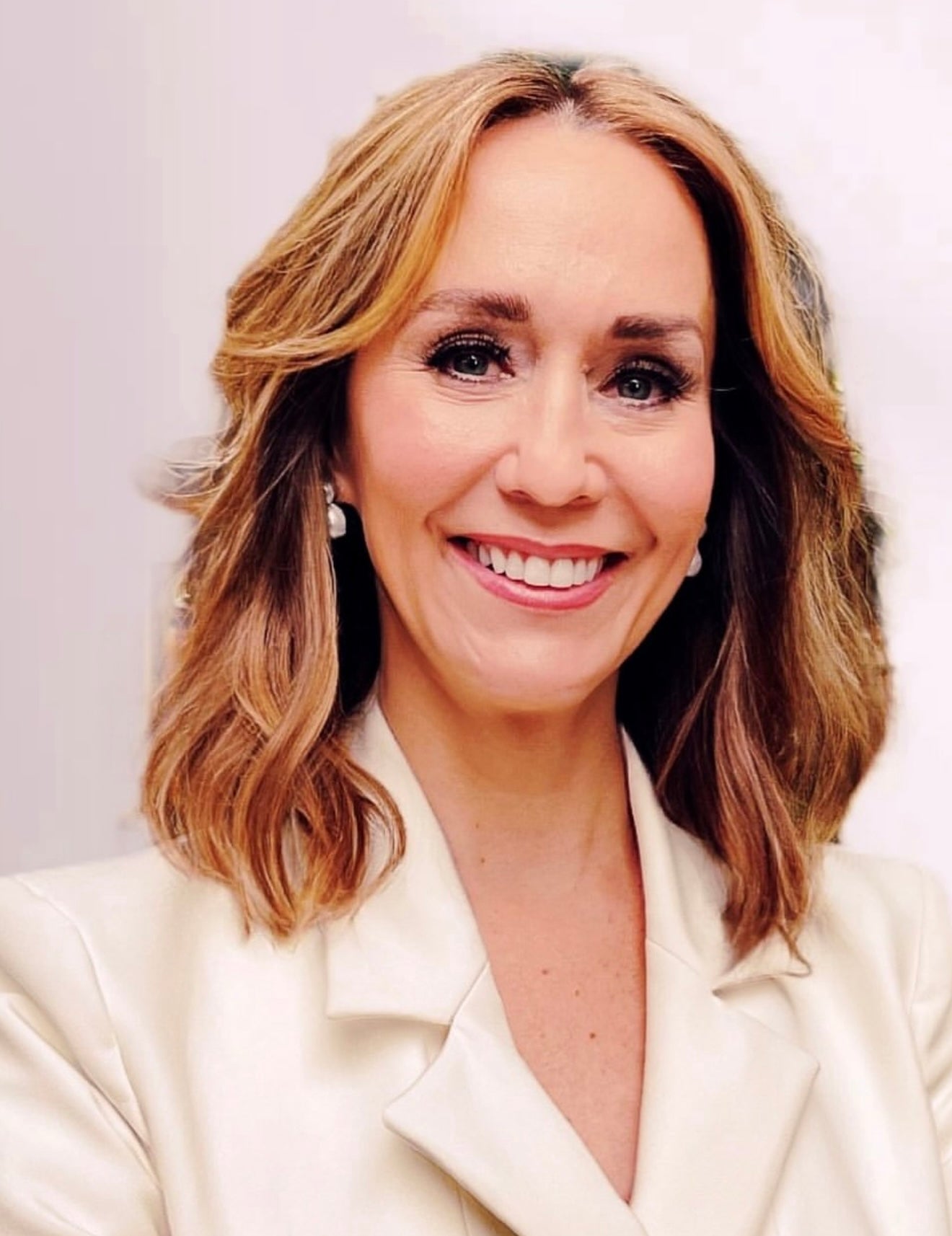 Alyssa Crockett as featured in Jewelya.com