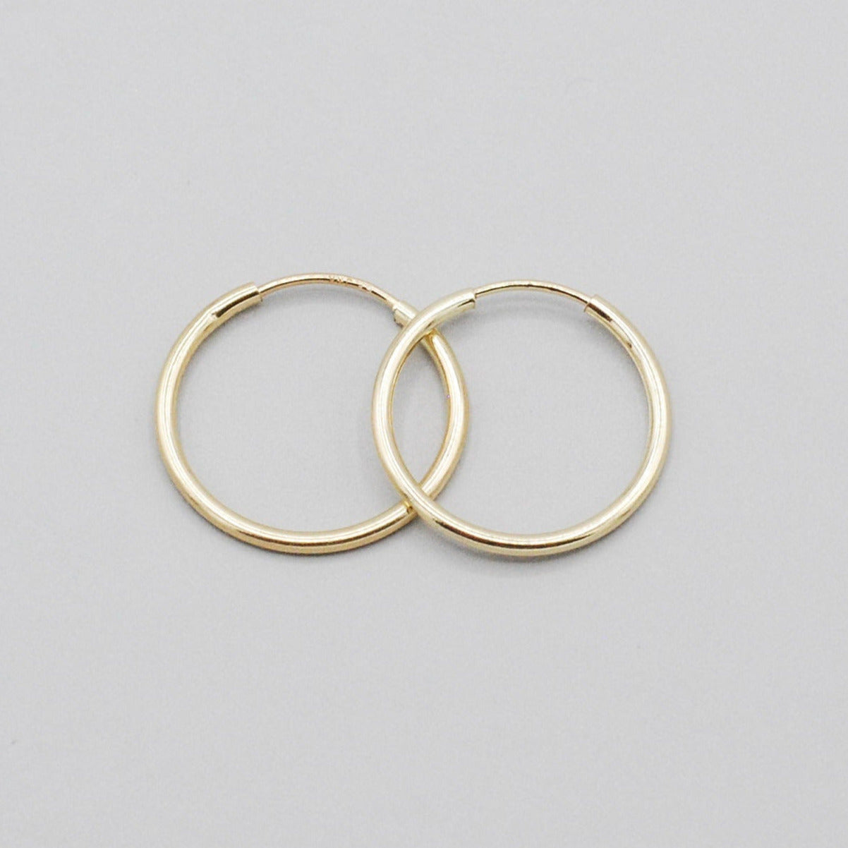 Medium 14k Gold Filled Endless Hoop Earrings - Jewel Ya