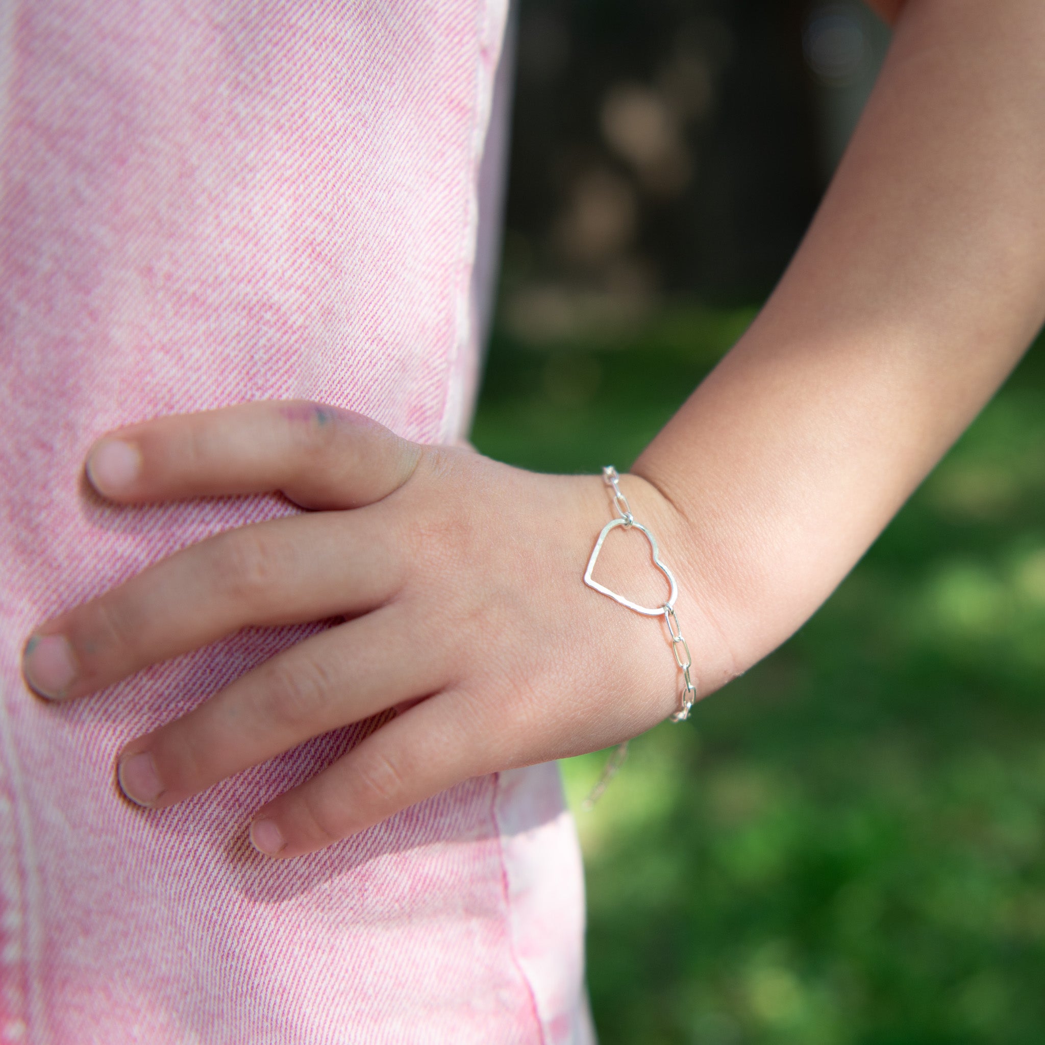 Kid's Sterling Silver Paper Clip Heart Bracelet - Jewel Ya