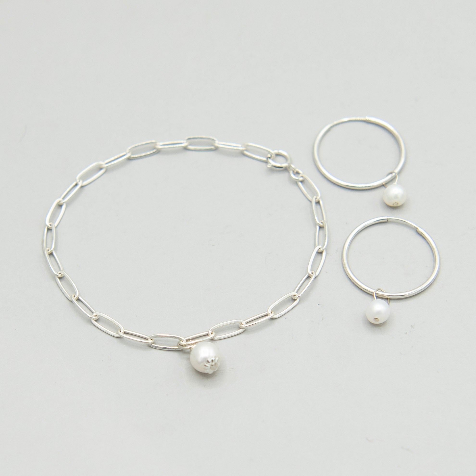 14k Gold Filled Chain Bracelet & Pearl Hoop Set - Jewel Ya