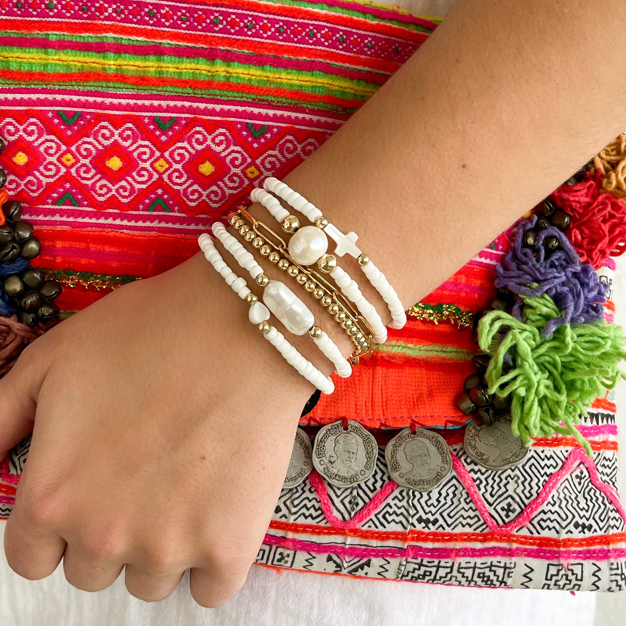 White Shell & Mother of Pearl Bracelet - Jewel Ya